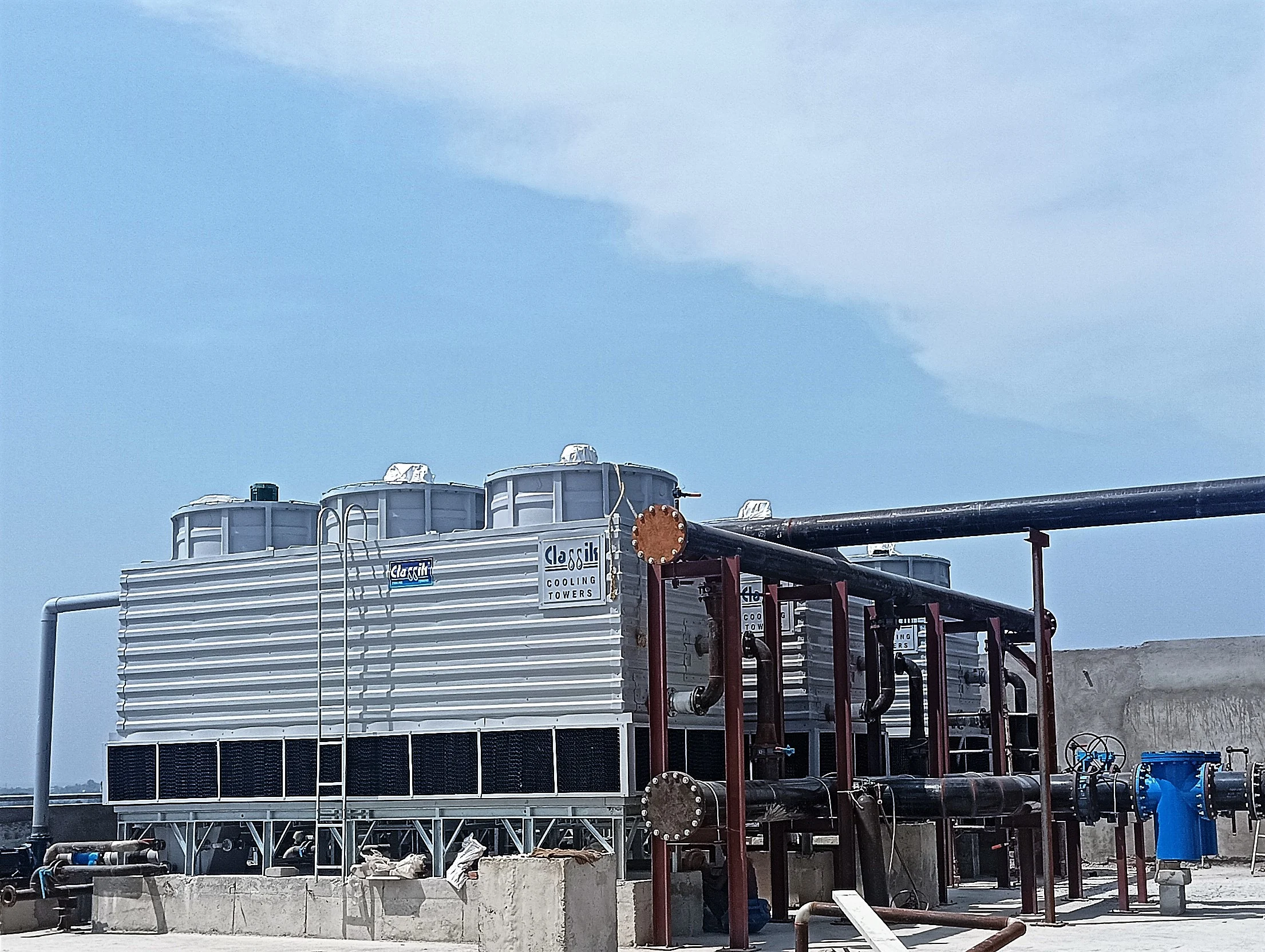 closed circuit cooling tower for power plants